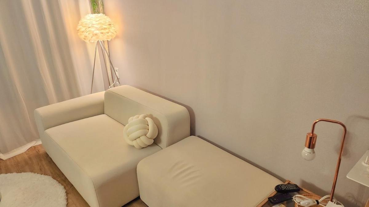 Apartment Arti #2 - Pet Friendly - Two - Party - Sillim - Danggok Station - View - Market Convenience Area - 3 Person *
