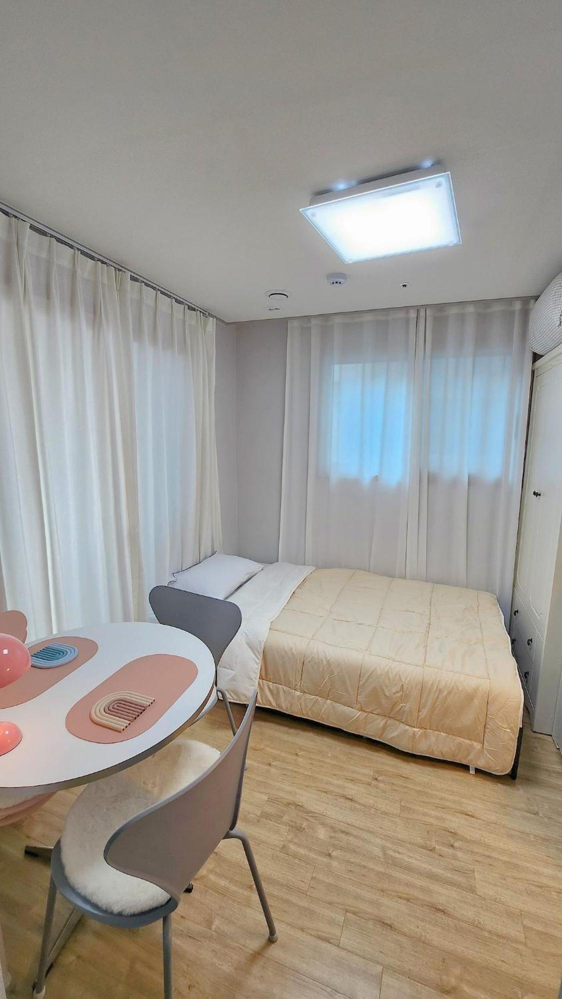 Arti #2 - Pet Friendly - Two - Party - Sillim - Danggok Station - View - Market Convenience Area - 3 Person